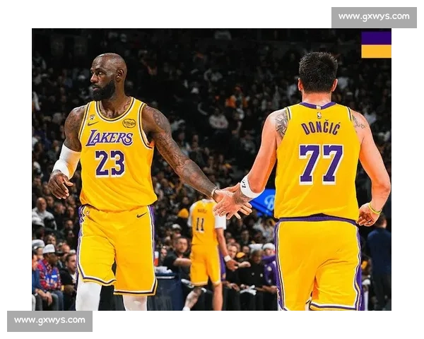 NBA总决赛湖人对热火经典对决回放全景解析与巅峰瞬间重温 NBA总决赛湖人对热火经典对决回放全景解析与巅峰瞬间重温